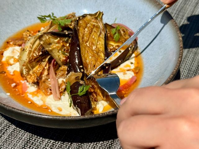 Chez Bertille Restaurant Fenouil et aubergine rôtis, sur burrata